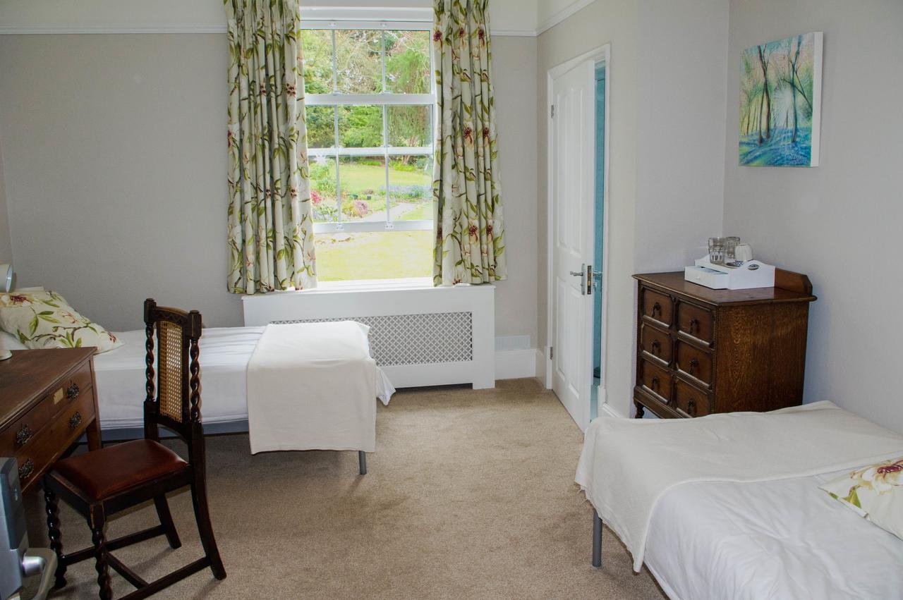 Bed and Breakfast Claridge House Lingfield Exterior foto